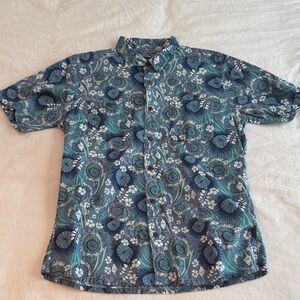 Patagonia Teal and Navy Floral Men's Shirt